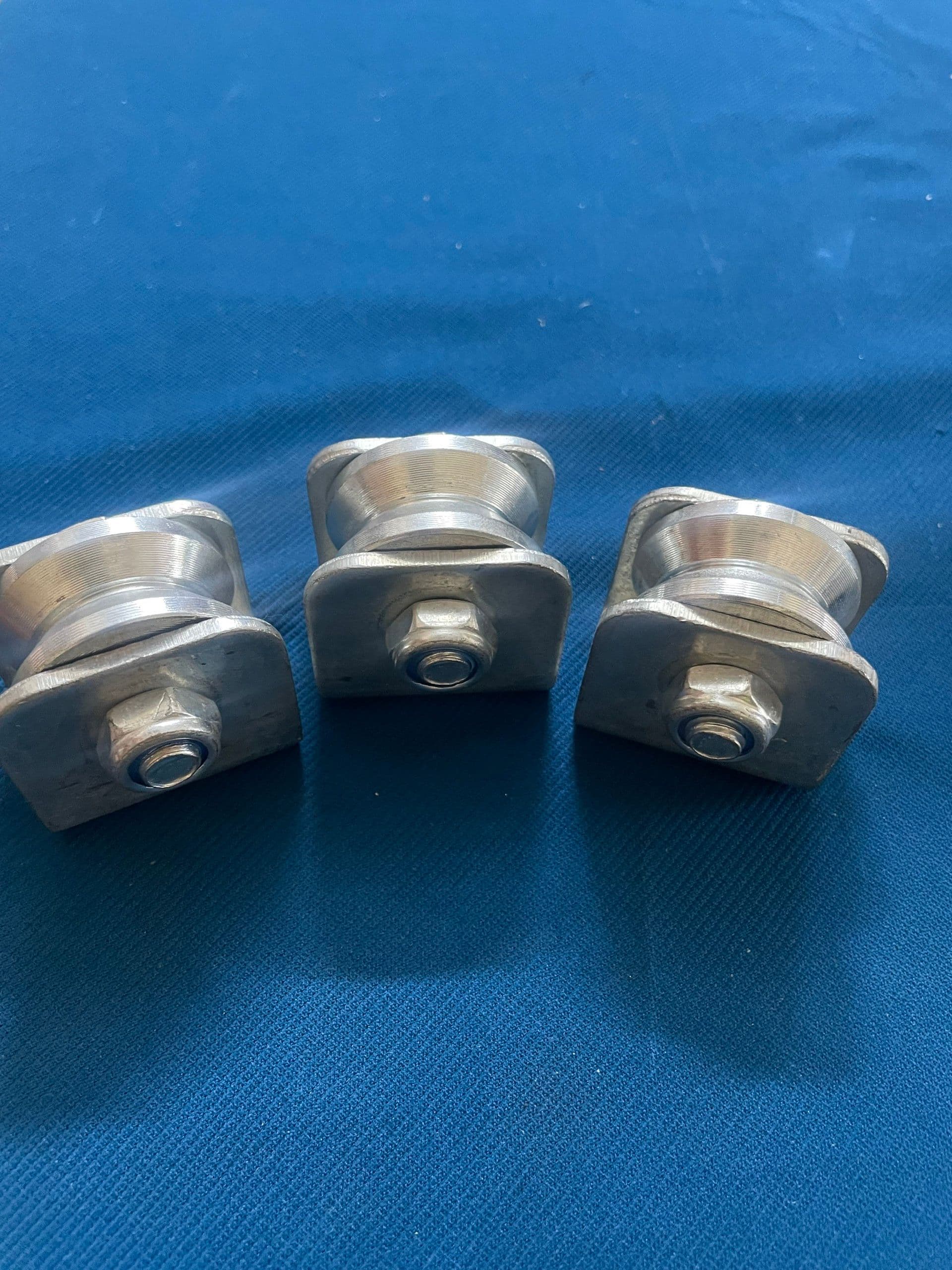 Ròng rọc nhỏ bằng sắt, rãnh V, chịu tải tốt cho pa lăng và tời điện.